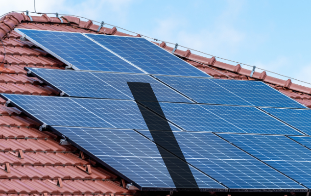 Solarzellen (PV) auf Hausdach